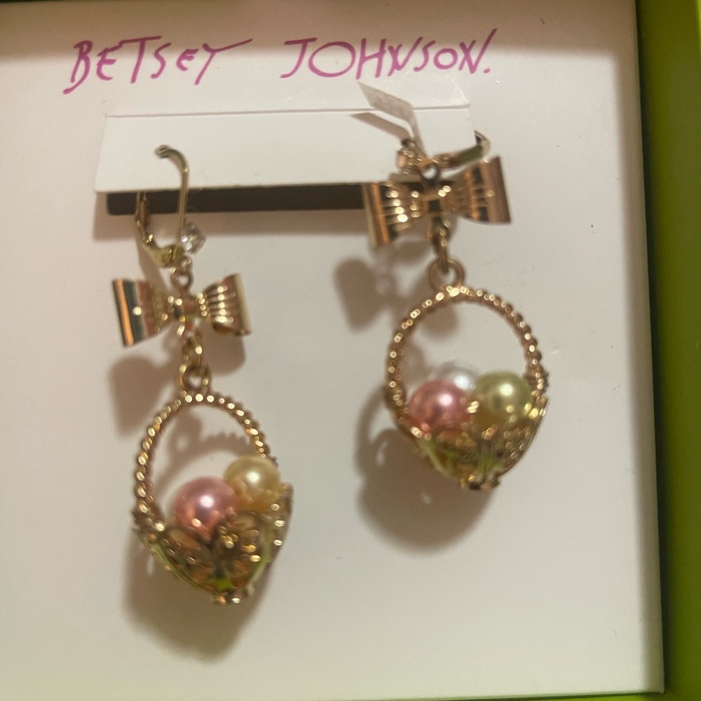 Betsey Johnson Easter Basket With Eggs